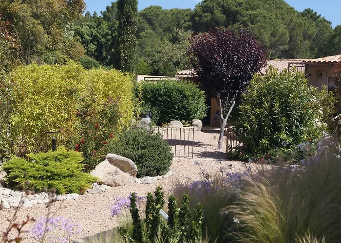 Les Jardins De Santa Giulia - Charmante Dhte Gasthof 3*